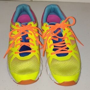 Women’s Asic Centauri Running Shoes size9.5